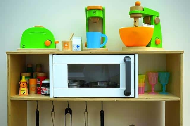 age range for play kitchen